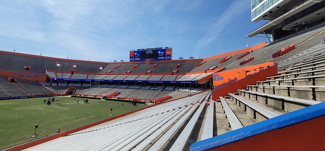 希羅砍下34分6助攻7籃板 鄧羅貢獻23分 小莫布裏因傷退場 熱火終結騎士四連勝.